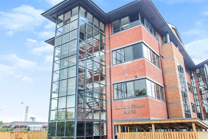 2 Bedroom Apartment To Rent In Windsor Street, Balmoral House, M5