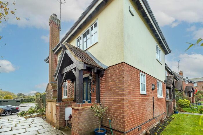 3 Bedroom End Of Terrace House For Sale In Tannery Yard, High Street, Whitwell, Hitchin, SG4