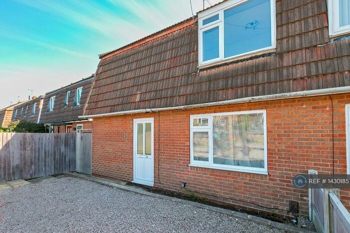 5 Bedroom Semi-Detached House To Rent In Bagnall Avenue, Arnold, Nottingham, NG5