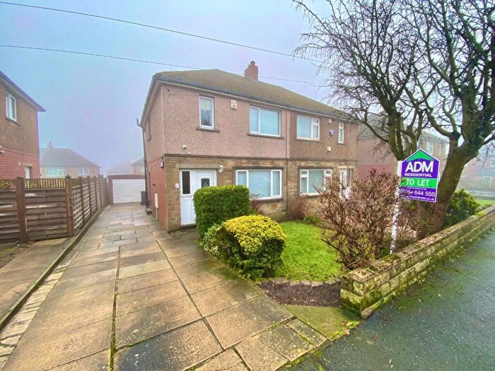 3 Bedroom Semi Detached House To Rent In St. Annes Avenue, Huddersfield, HD3