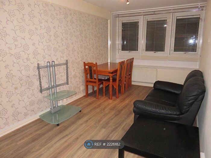 1 Bedroom Flat To Rent In Lockton Court, Manchester, M1