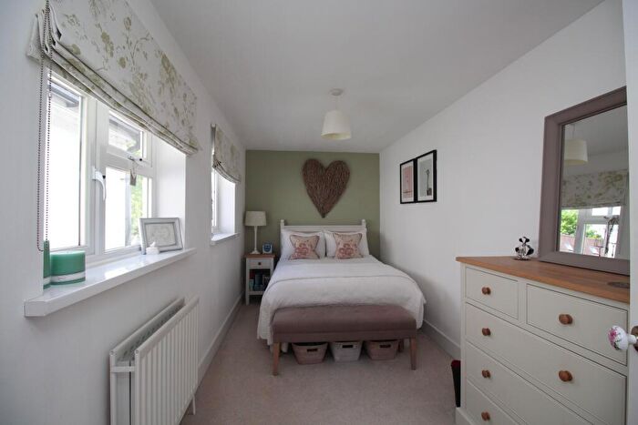 2 Bedroom Cottage To Rent In Ferry Road Bray Maidenhead, SL6