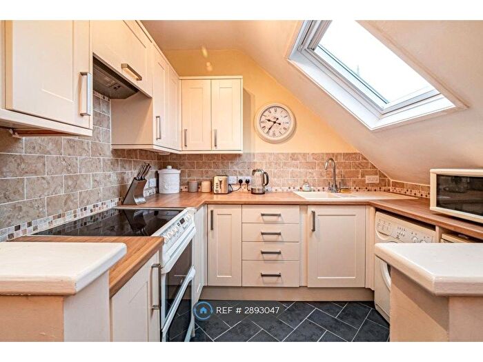 1 Bedroom Flat To Rent In Wellington Road, Bridlington, YO15