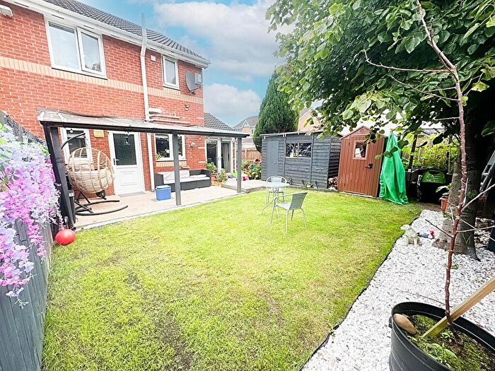 3 Bedroom Semi-Detached House For Sale In Locksley Close, North Shields, NE29