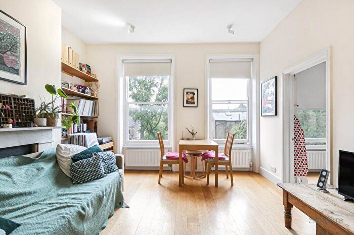 2 Bedroom Flat To Rent In Aberdeen Road, Highbury, London, N5