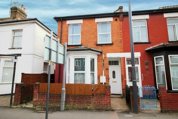 2 Bedroom Flat To Rent In Headstone Road, Harrow, HA1