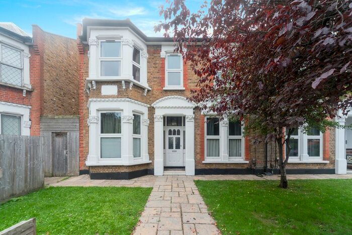 2 Bedroom Semi-Detached House To Rent In Queens Road, London, SW19