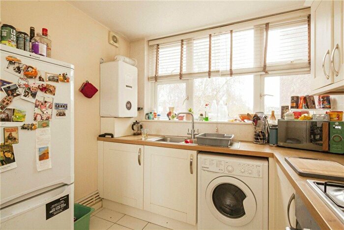 1 Bedroom Flat For Sale In Este Road, London, SW11