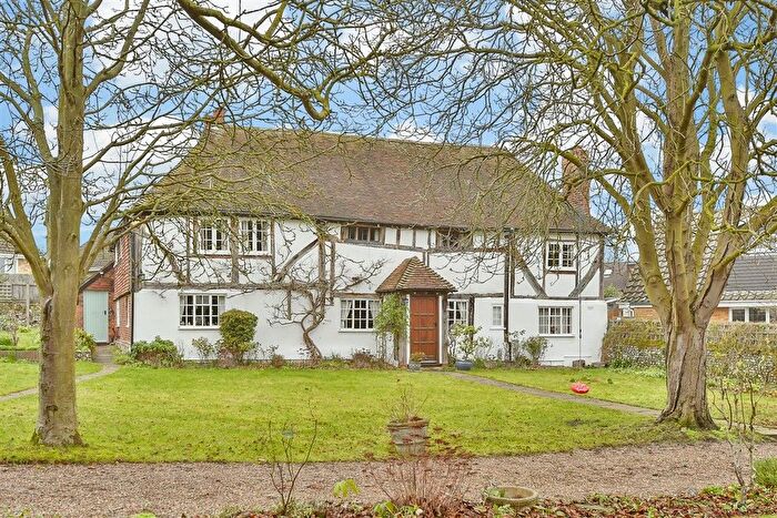 4 Bedroom Detached House For Sale In Bannister Hill, Borden, Sittingbourne, Kent, ME9