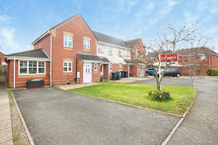4 Bedroom End Terrace House For Sale In Banquo Approach, Heathcote, Warwick, CV34