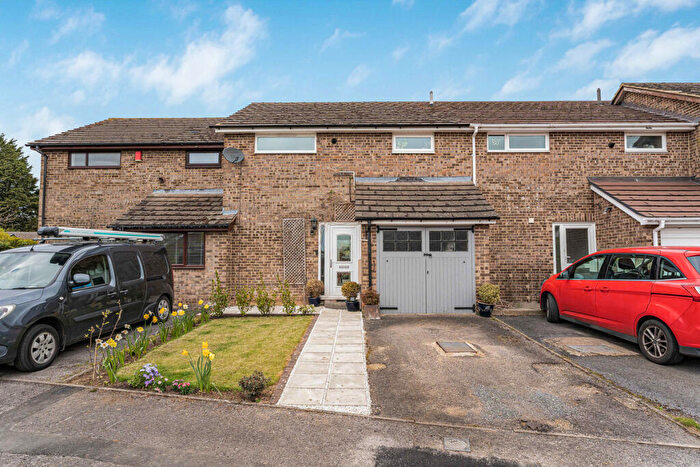 2 Bedroom Terraced House For Sale In Begbroke Crescent, Begbroke, OX5