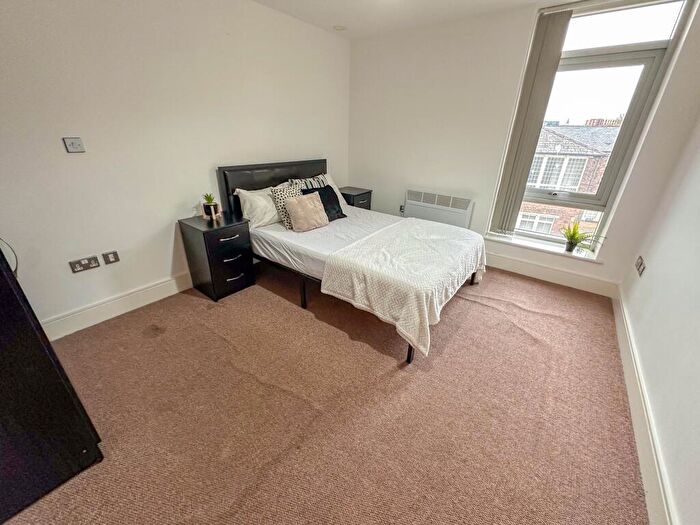 2 Bedroom House To Rent In Mount Pleasant, L3