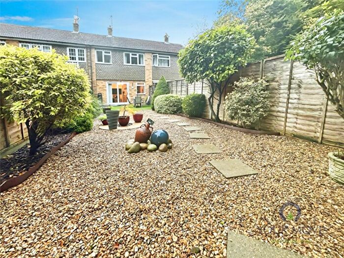 3 Bedroom Terraced House For Sale In Chapman Avenue, Maidstone, Kent, ME15