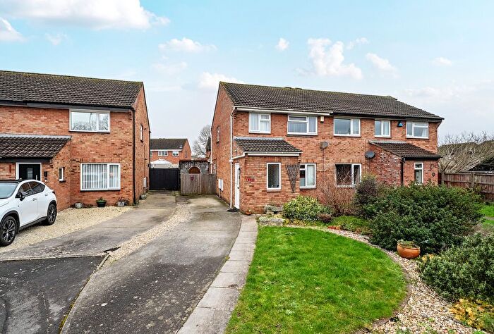 3 Bedroom Semi Detached House For Sale In Bakersfield, Longwell Green, Bristol, Gloucestershire, BS30