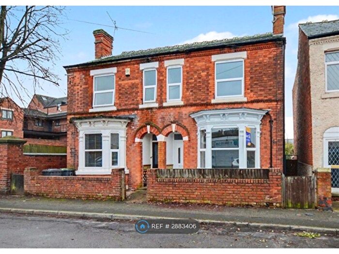 3 Bedroom Semi-Detached House To Rent In Albert Avenue, Nottingham, NG9