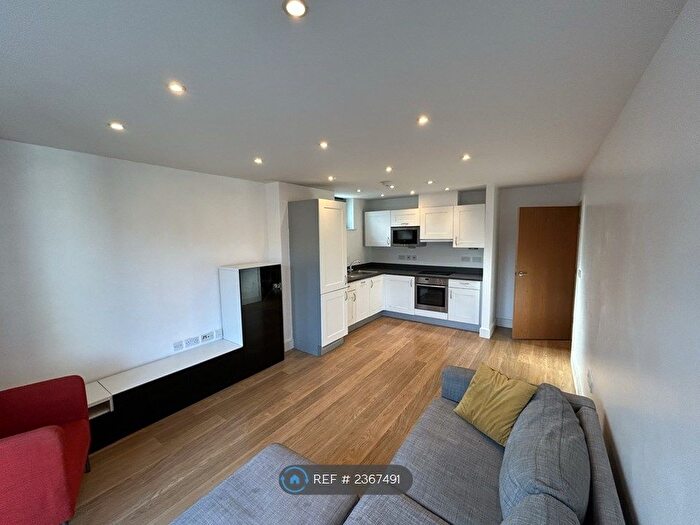 1 Bedroom Flat To Rent In Whytecliffe Road South, Purley, CR8