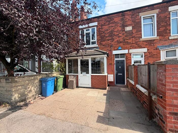 House To Rent In Retail Unit, Chesterfield Road North, Mansfield, NG19