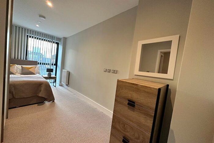 2 Bedroom Apartment To Rent In Handlebury House, Leamouth Road, E14