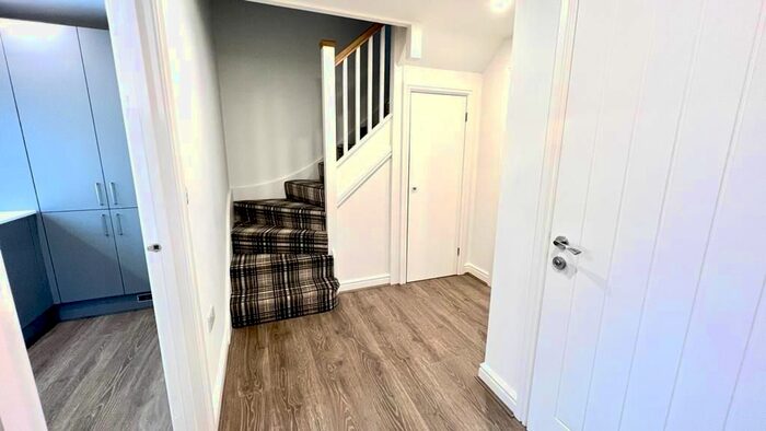 2 Bedroom End Of Terrace House To Rent In Warley Street, Great Warley, Brentwood, Essex, CM13