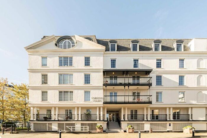 2 Bedroom Flat To Rent In Carlyle Court, London, SW10