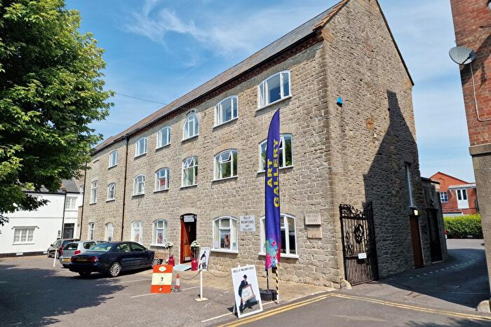 2 Bedroom Flat For Sale In Bridport, DT6
