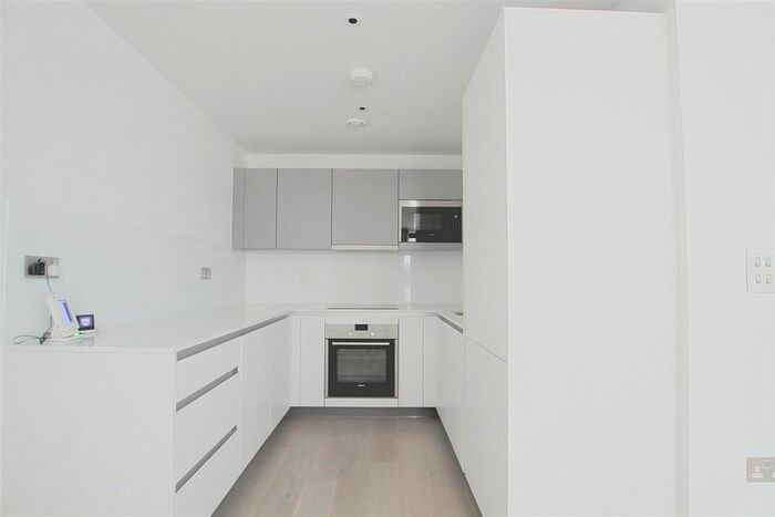 1 Bedroom Flat To Rent In Singapore Road, London, W13