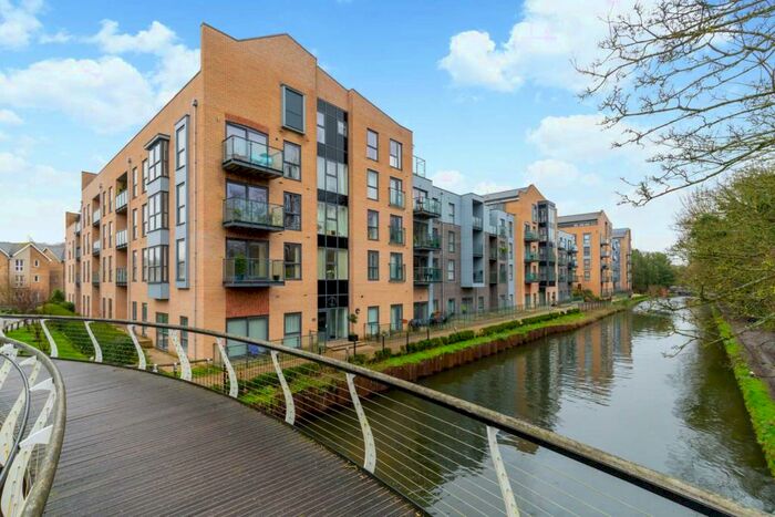 2 Bedroom Apartment To Rent In The Embankment, Nash Mills Wharf, HP3