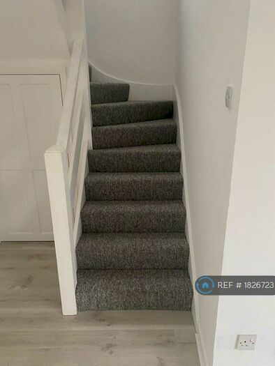 3 Bedroom Semi-Detached House To Rent In Godwin Drive, Nailsea, Bristol, BS48