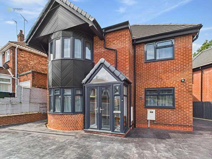 5 Bedroom Detached House For Sale In , Hamstead Road, Great Barr, B43