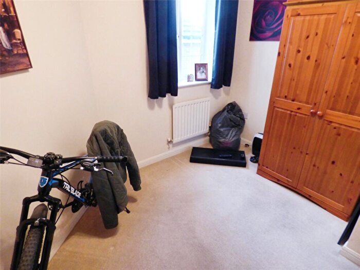 2 Bedroom Apartment For Sale In Silver Birch Way, Whiteley, Fareham, PO15