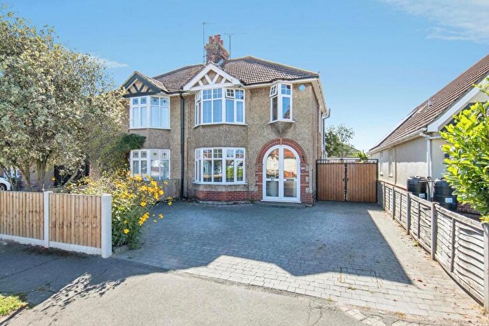 3 Bedroom Semi Detached House For Sale In Chilton Road, Ipswich, Suffolk, IP3
