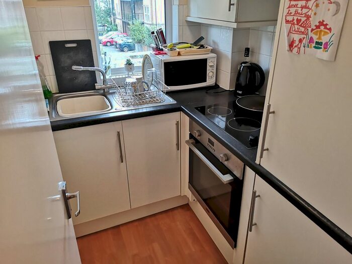 1 Bedroom Property To Rent In Withewood Mansions, Shirley Road, Southampton, SO15