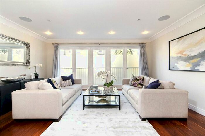 5 Bedroom Terraced House To Rent In Havilland Mews, Shepherds Bush, London, W12