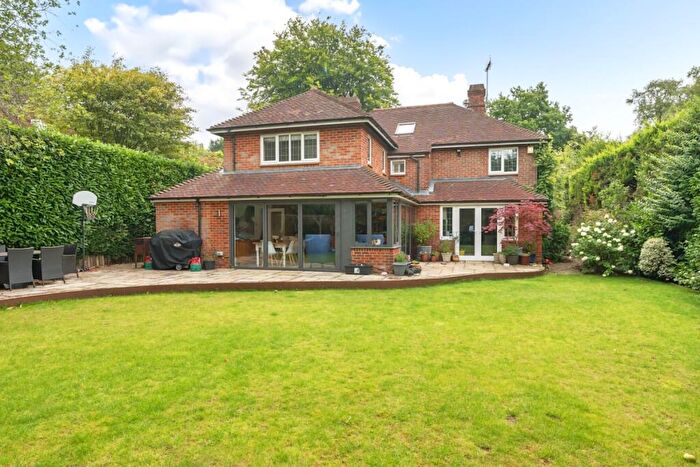 4 Bedroom Detached House To Rent In Chilcrofts Road Kingsley Green, GU27