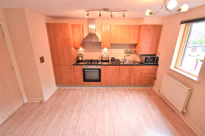 2 Bedroom Flat To Rent In Rivulet Road, Wrexham, LL13