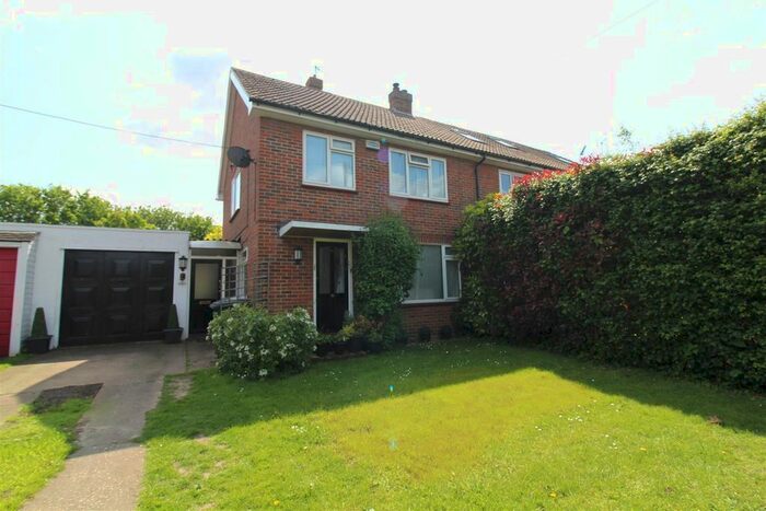 3 Bedroom Semi-Detached House For Sale In Old Road, East Peckham, Tonbridge, TN12