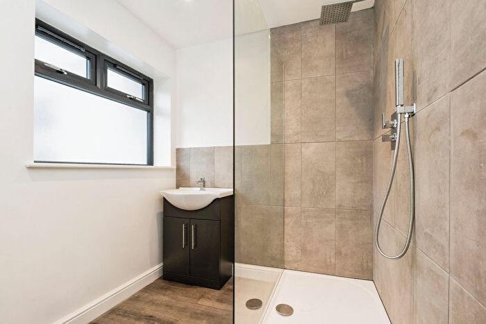 3 Bedroom Bungalow For Sale In Clive Avenue, Warrington, Cheshire, WA2