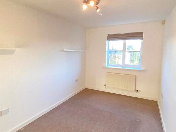 2 Bedroom Apartment To Rent In Wycliffe Court, Chester, CH2
