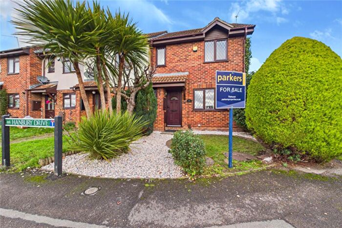 3 Bedroom End Of Terrace House For Sale In Radbourne Road, Calcot, Reading, Berkshire, RG31