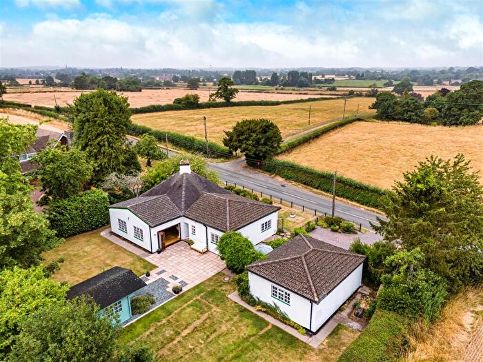 3 Bedroom Bungalow For Sale In Claygates Bungalow, Crateford Lane, Gailey, Stafford, ST19