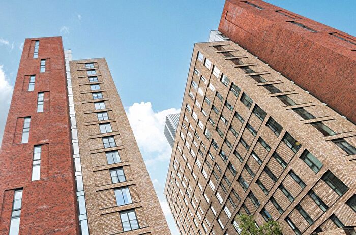 1 Bedroom Flat For Sale In Wharf End, Trafford Park, Manchester, M17