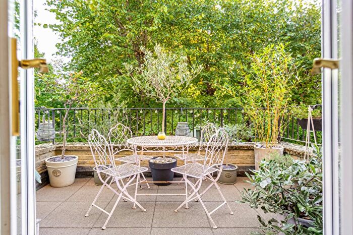 1 Bedroom Flat To Rent In Leathwaite Road, Battersea, SW11