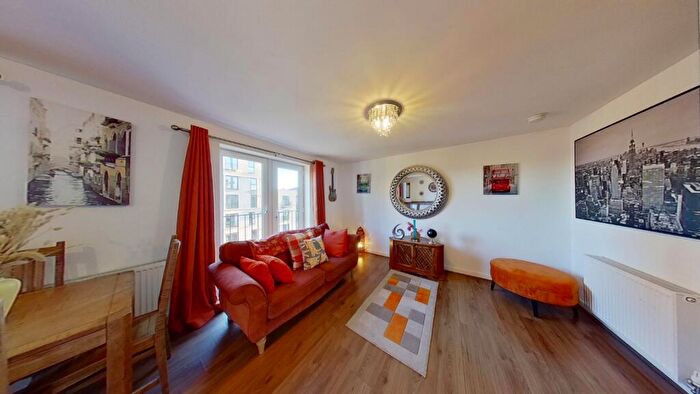2 Bedroom Flat To Rent In Elsie Inglis Way, Edinburgh, EH7