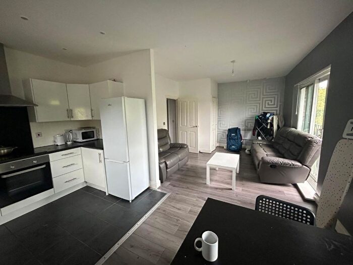 2 Bedroom Flat For Sale In Chapel Gardens, Liverpool, Merseyside, L5