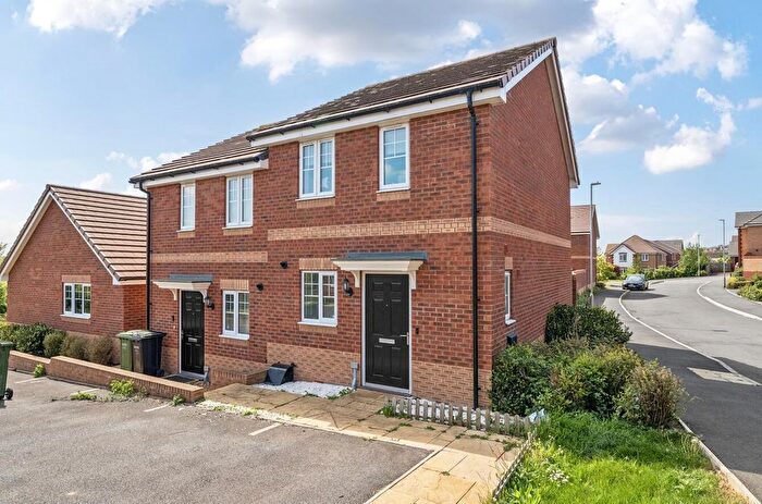 2 Bedroom Property For Sale In Swallow View, Pershore, WR10
