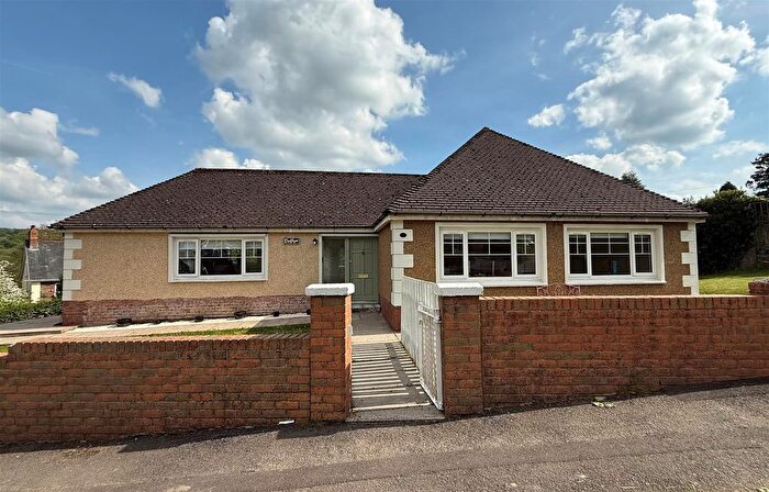 3 Bedroom Detached Bungalow For Sale In Manor Road, Pontllanfraith, Blackwood, NP12