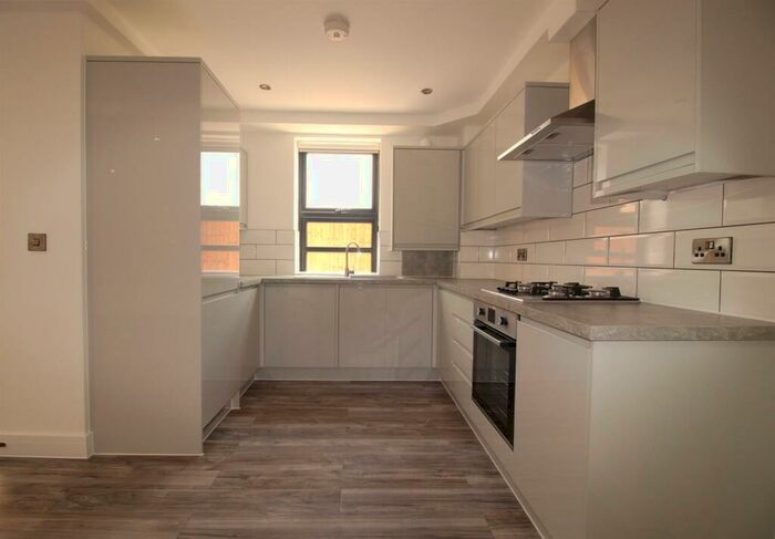 1 Bedroom Apartment To Rent In Ilford Hill, IG1