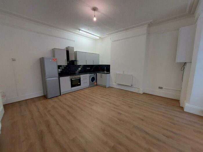 1 Bedroom Flat To Rent In City Road, Edgbaston, Birmingham, B16