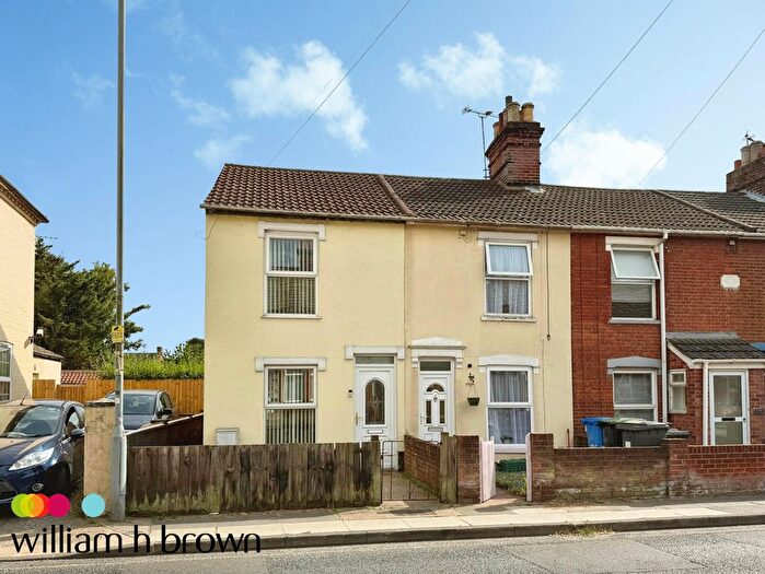 3 Bedroom Semi Detached House To Rent In Foxhall Road, Ipswich, IP3