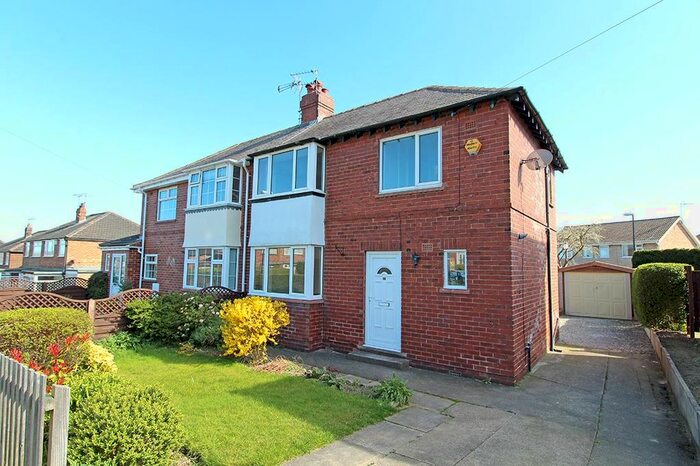 3 Bedroom Semi-Detached House To Rent In Kingsley Park Road, Harrogate, HG1